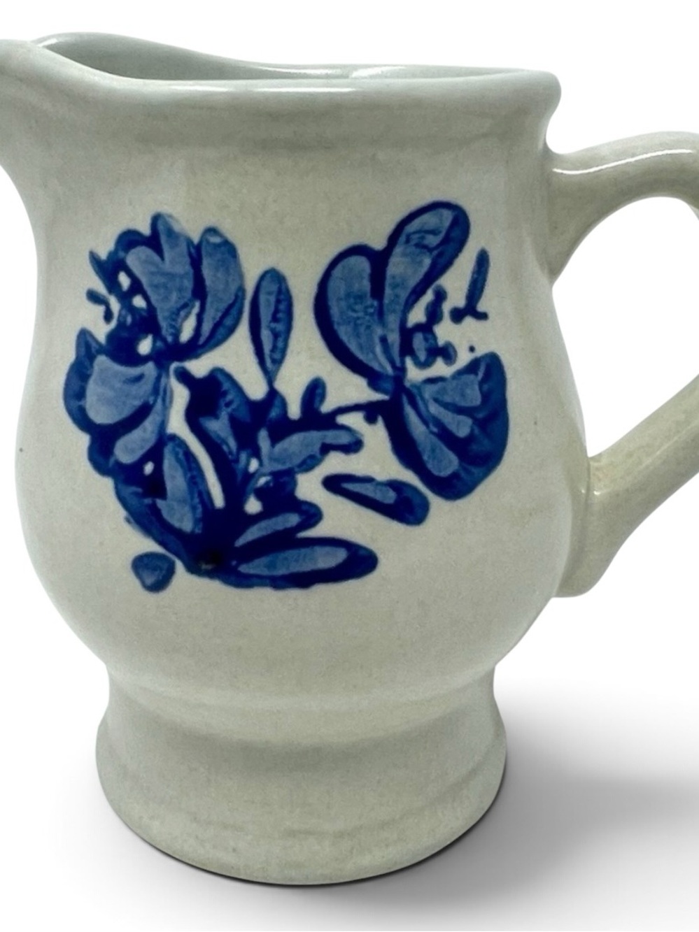 Vintage Pfaltzgraff Yorktowne Creamer Pitcher 247 Stoneware Blue Floral USA